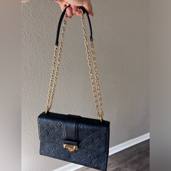 Louis Vuitton Chain Shoulder Bag Monogram
Amnlant Noir SAINT SULPICE PM - Picture 14 of 16